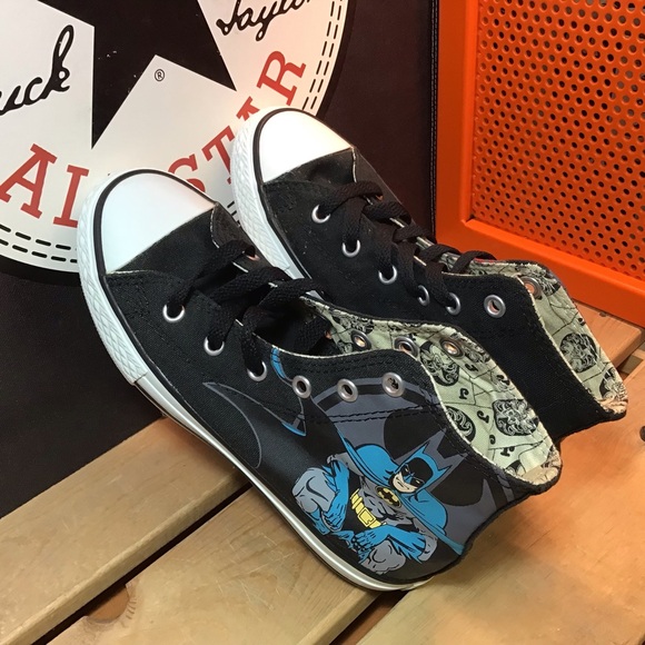 Converse x DC Comics Kids Low Top 'Jokers' - Picture 2 of 8